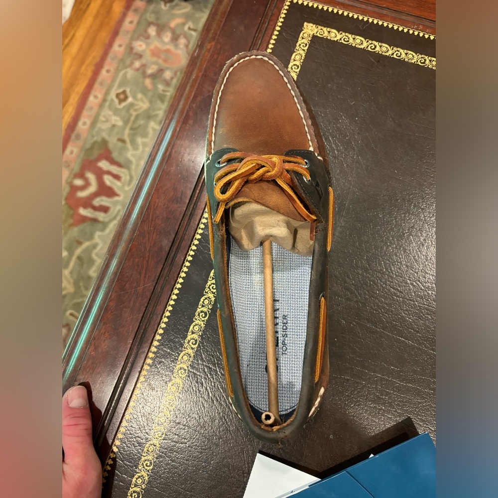 Men’s Sperry’s size 10.5.  Never worn.